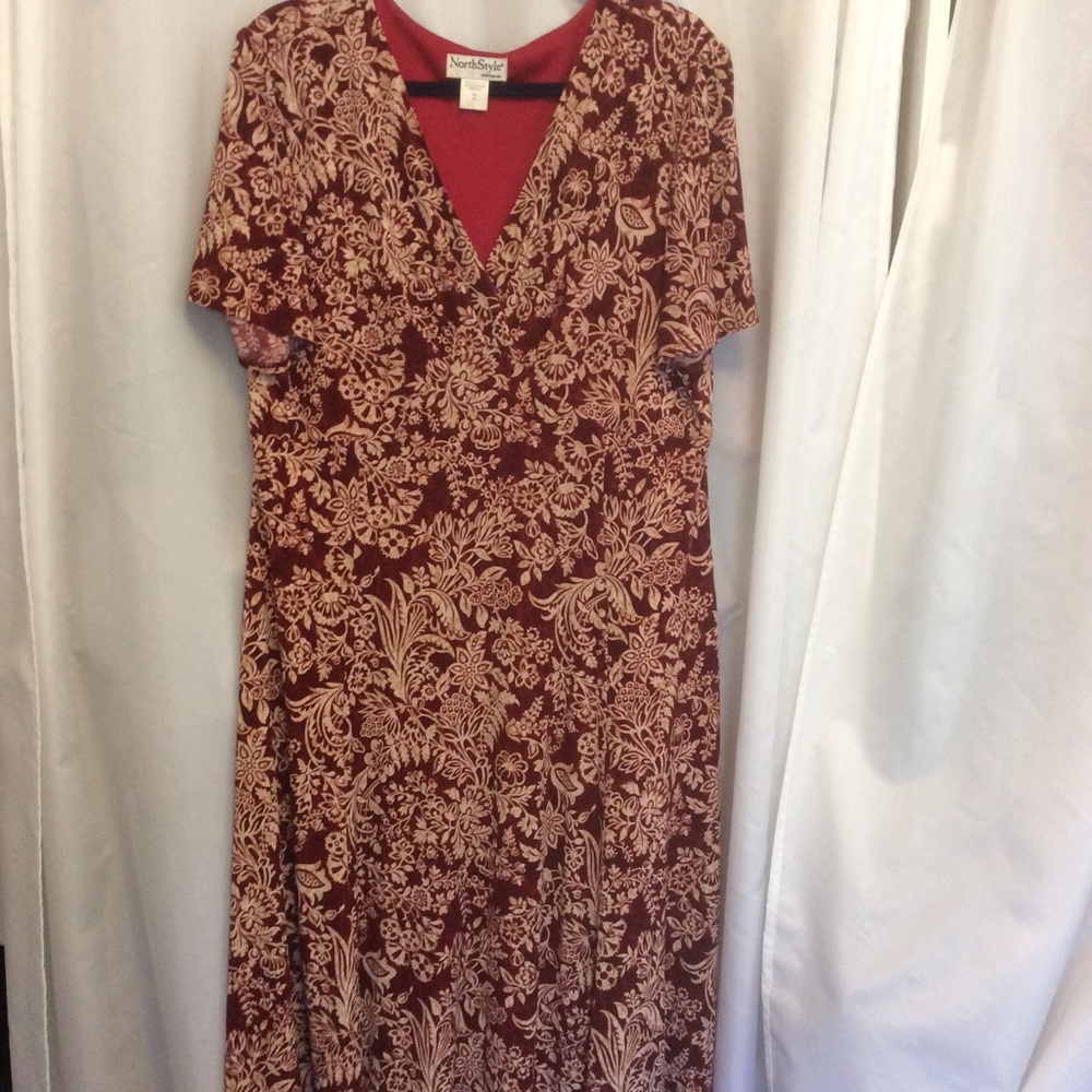 PRICE DROP! Women’s dress